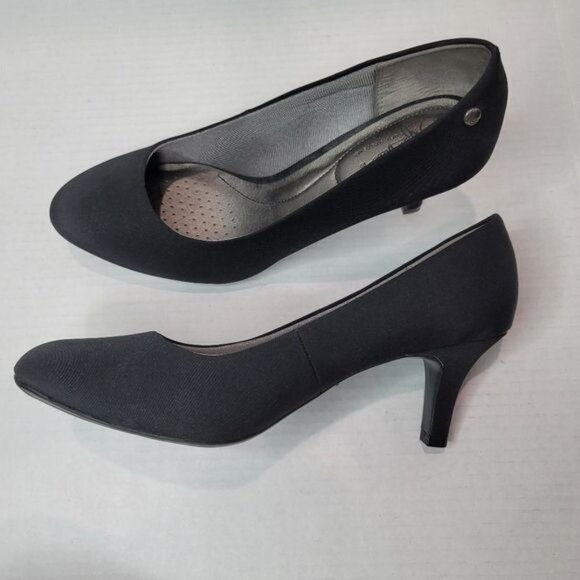 LifeStride Parigi Round Toe Pumps in Black Size 10 W - Picture 12 of 13